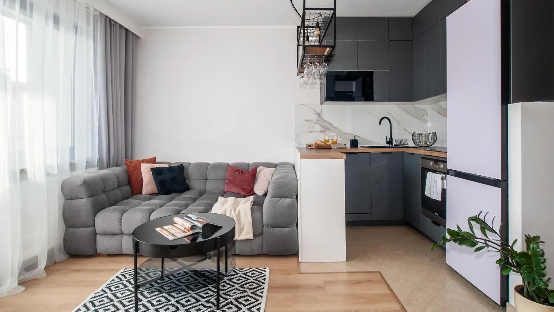 M&J Apartments - Widokiem Na Morze, 100 Metrow Od Plazy Gdansk